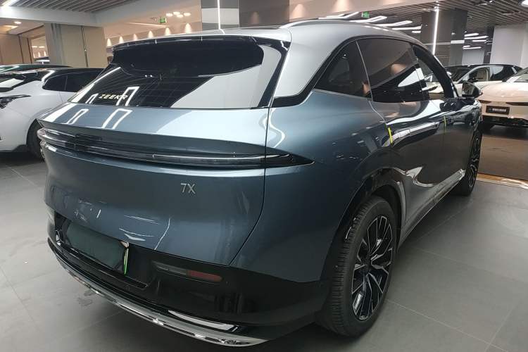 Used Zeekr 7X 2025 75 kWh Rear-Wheel Drive Intelligent Driving Version
