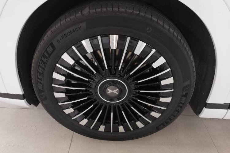 Used XPeng X9 2025 740 Ultra-Long Range Max