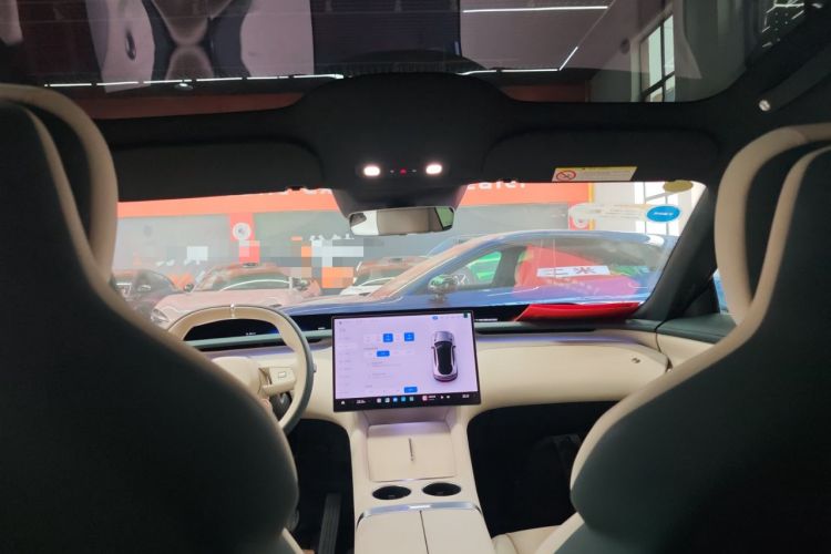 Used Xiaomi Auto YU7 2025 Ultra-Long Range Rear-Wheel Drive Version
