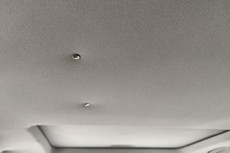 Used Geely Auto GX7 2013 2.0L Manual Luxury Version
