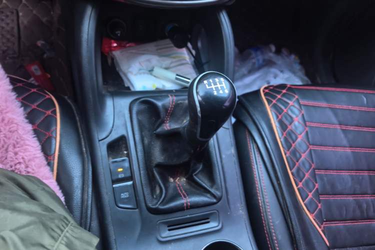 Used CHANGAN CS75 2014 2.0L Manual Luxury Version China V Standard