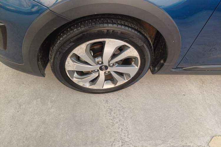 Used Kia KX Cross 2017 1.4L AT GLS