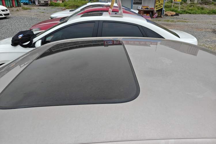 Used Volkswagen Bora 2019 1.5L Automatic Elite Version Roof