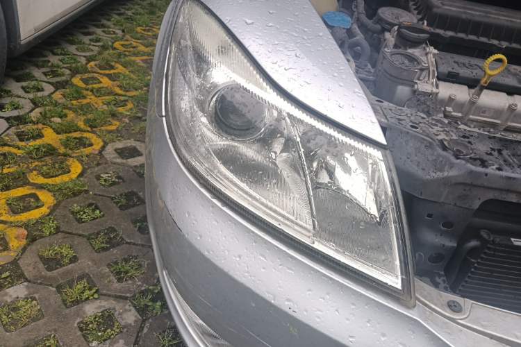 Used Skoda Octavia 2013 1.6L Manual Yijun Edition Right Front Headlight