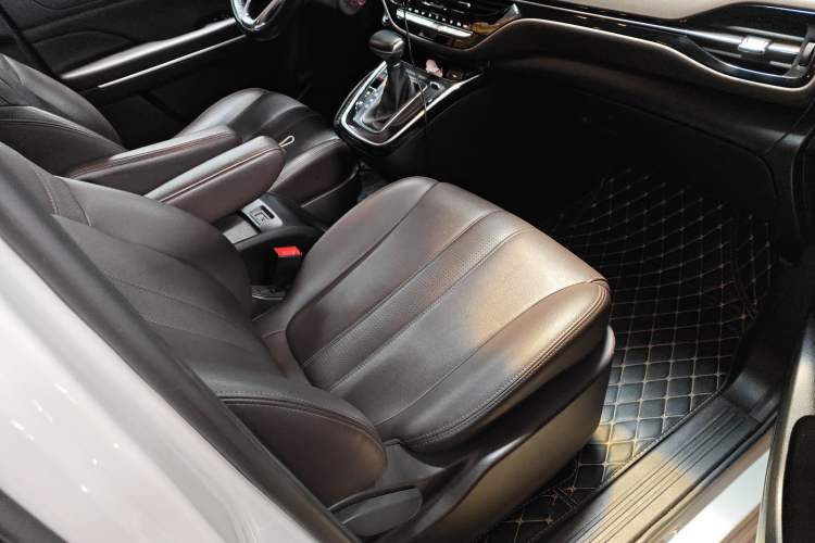 Used GAC Trumpchi M6 2019 270T DCT Luxury Edition (7-seater) China VI