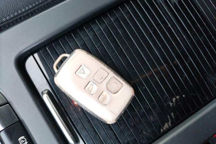 Used Land Rover Discovery Sport 2018 240 PS PURE Edition
