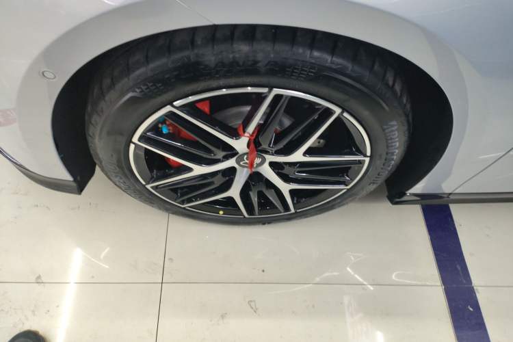 Used BYD Han L 2025 EV Four-Wheel Drive LiDAR Flagship Model
