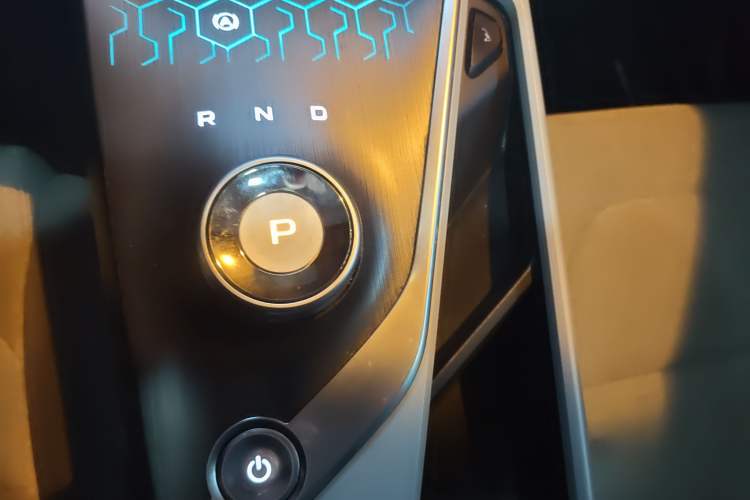 Used Geometry A 2019 Upgraded Model High-Dimensional Standard Range Cube Edition