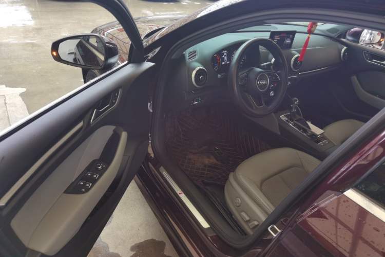 Used Audi A3 2019 Limousine 35 TFSI Fashion Edition China VI Emission Standard
