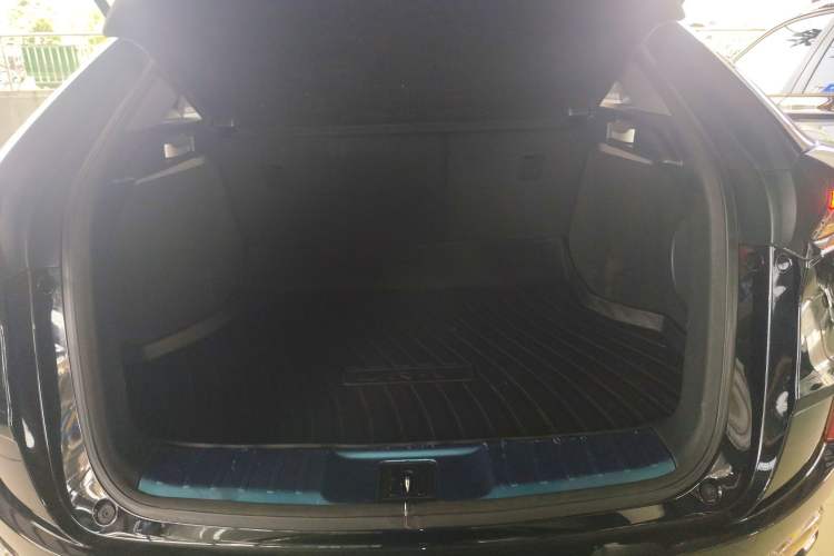 Used Honda UR-V 2020 370TURBO Two-Wheel Drive Luxury Edition