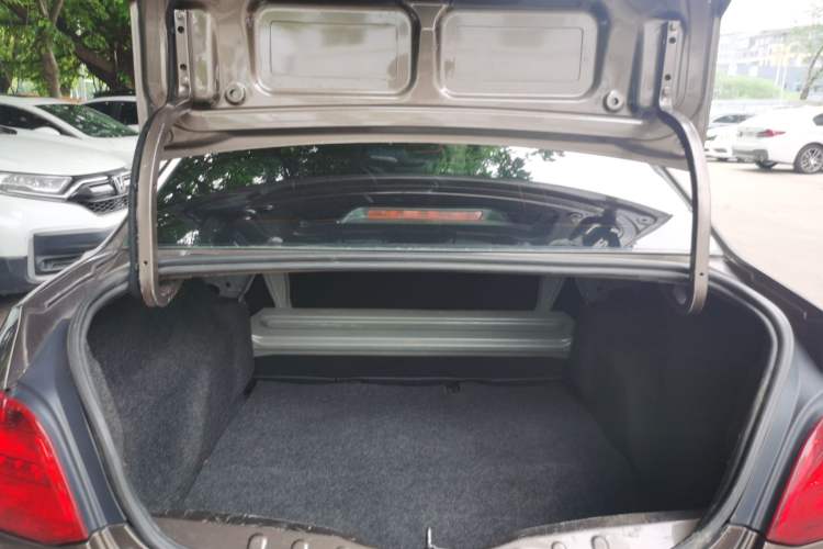 Used Peugeot 301 2016 1.6L Automatic Comfort Edition Trunk