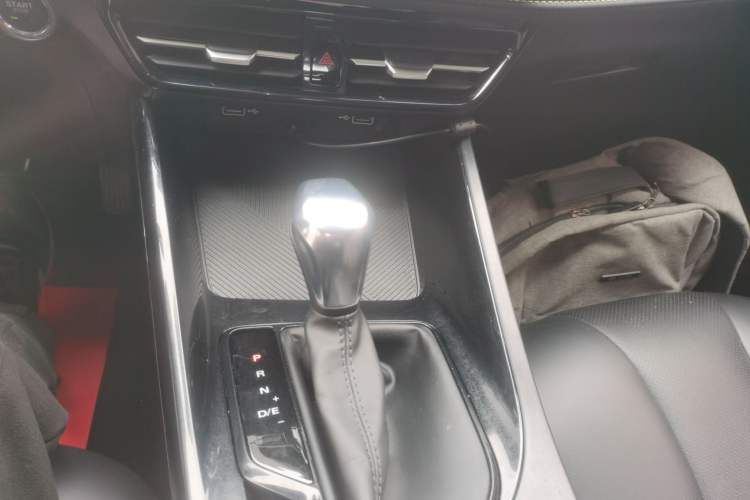 Used Roewe i5 2021 1.5L CVT Diamond Edition
