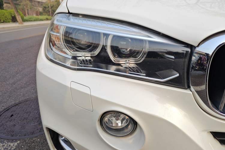 Used BMW X5 2017 xDrive28i
