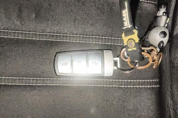 Used Volkswagen FAW-Volkswagen CC 2015 2.0 TSI Luxury Model Vehicle Key