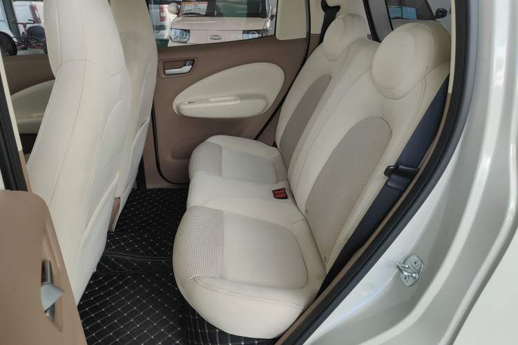 Used Wuling Hongguang MINIEV 2025 Four-Door Version Advanced Edition Left Rear Seat
