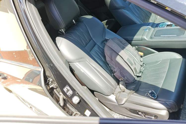 Used GAC Trumpchi GS8 2022 Linghang Series 2.0 TGDI Two-Wheel-Drive Luxury Smart Connectivity Version (7 Seats) Right Front Seat