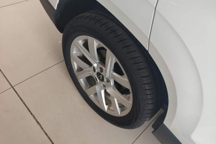 Used Jetta VS7 2020 1.4T Automatic Enjoyment Model Right Rear Wheel Hub