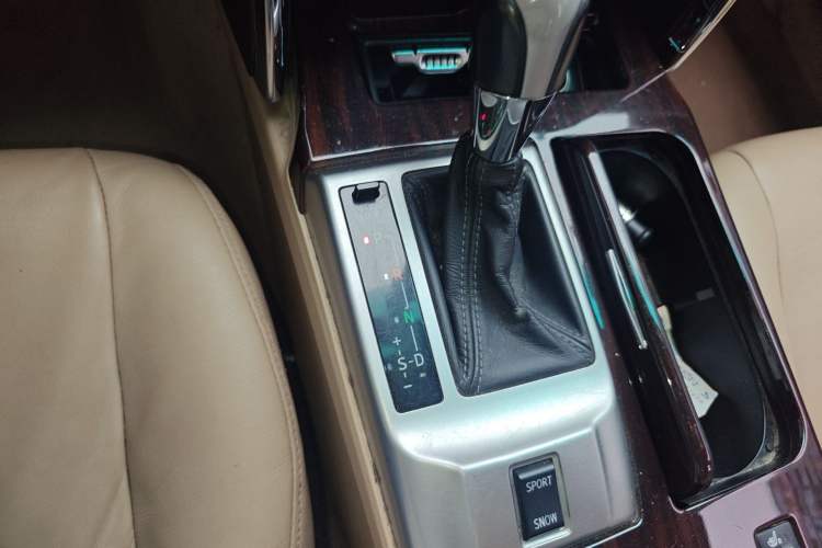 Used Toyota Reiz 2012 2.5V Fengdu Elite Stylish Edition