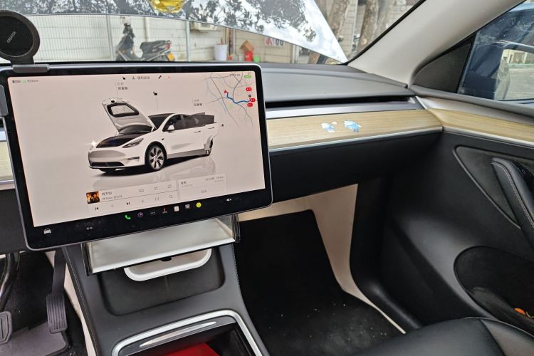 Used Tesla Model Y 2022 Rear-Wheel-Drive Version Audio And AC Panel