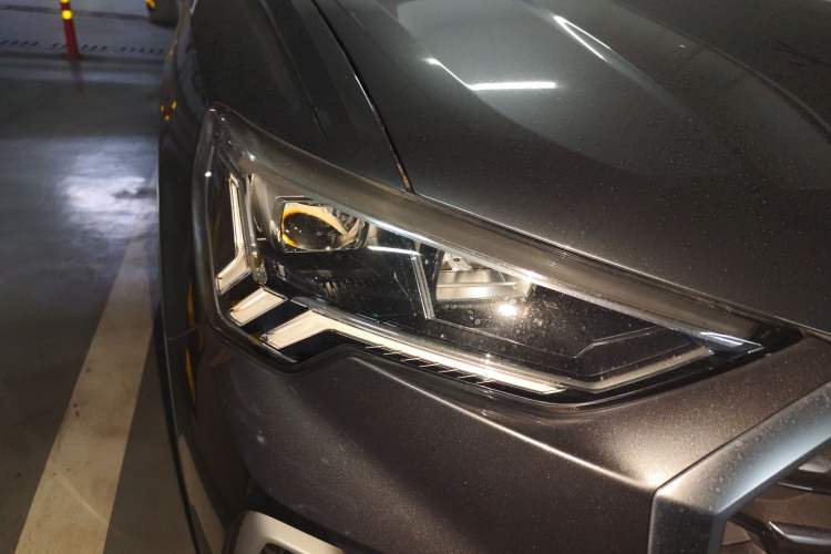 Used Audi Q3 Sportback 2020 40 TFSI Fashion Model
