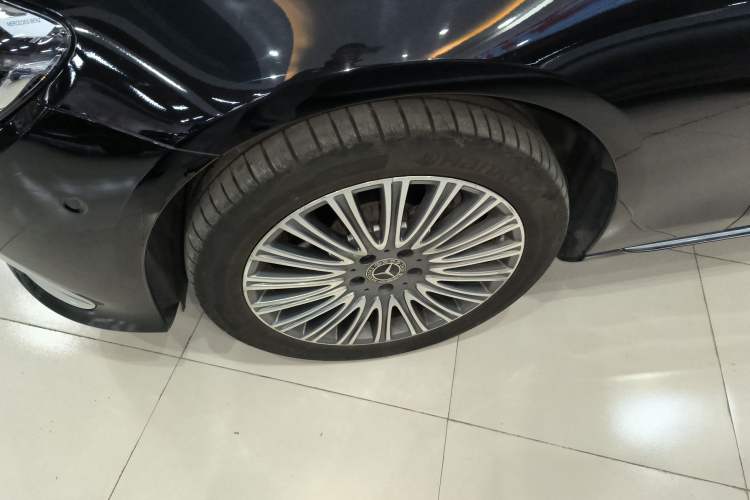 Used Mercedes-Benz E-Class 2021 Facelift E 300 L Stylish Edition
