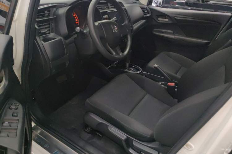 Used Honda Fit 2018 1.5L CVT Comfort Sunroof Version Driver Seat