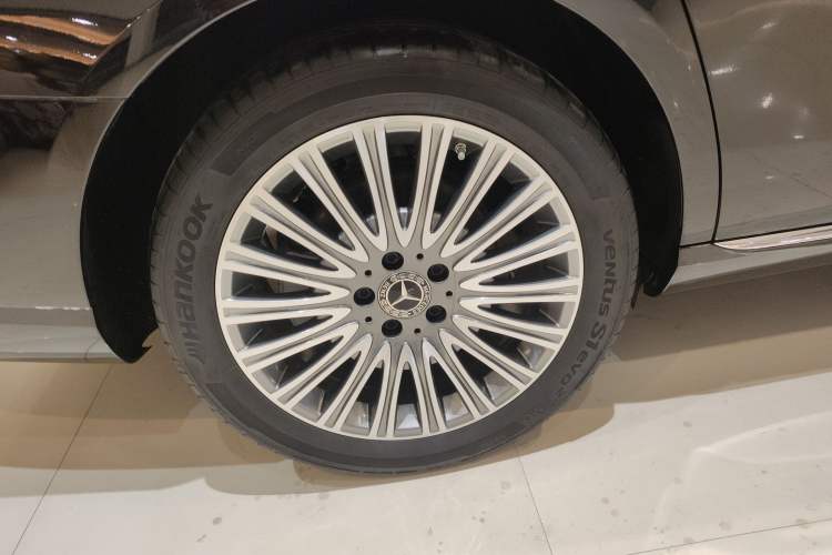 Used Mercedes-Benz E-Class 2023 Updated E 300 L Fashion Edition