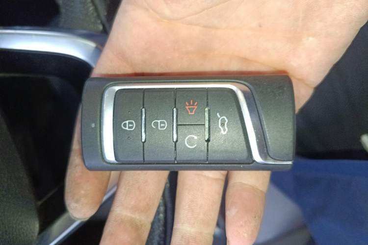 Used GAC Trumpchi M6 2019 270T DCT Luxury Edition (7-seater) China VI
