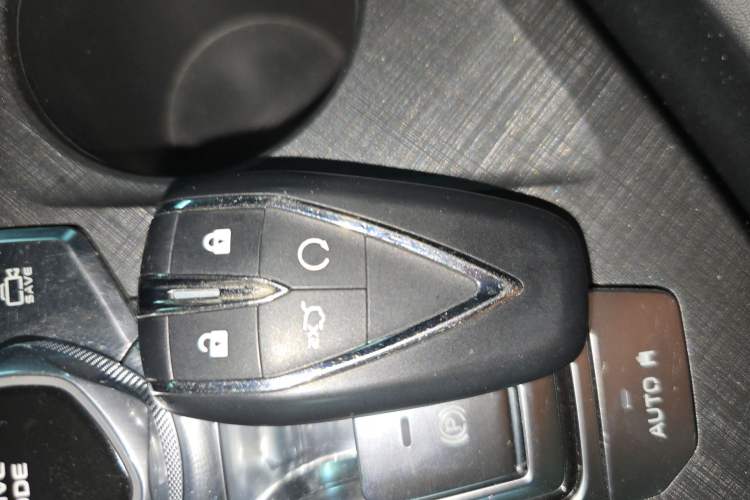 Used CHANGAN UNI-V 2023 1.5T Prestige Model