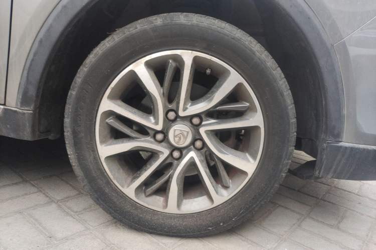 Used Baojun 730 2017 1.5T DCT Fashion Edition 7-Seater China V Emission Standard
