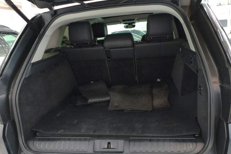 Used Land Rover Range Sport 2021 3.0 L6 SE Trunk