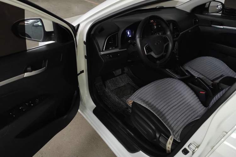 Used Hyundai Elantra (6th Generation / Lingdong) 2016 1.6L Automatic ZhiXuan – Elite Version