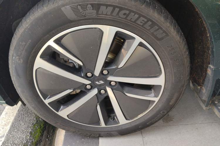 Used Li Auto L7 2024 MAX Model Exterior 4