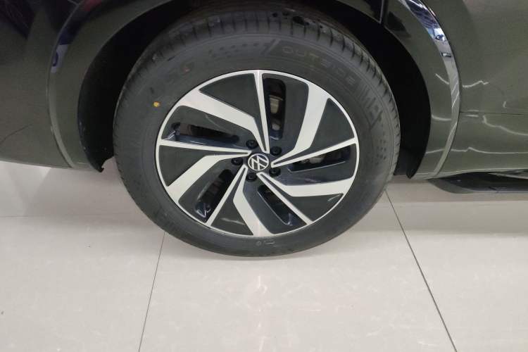 Used Volkswagen Viloran 2024 380TSI Luxury Edition
