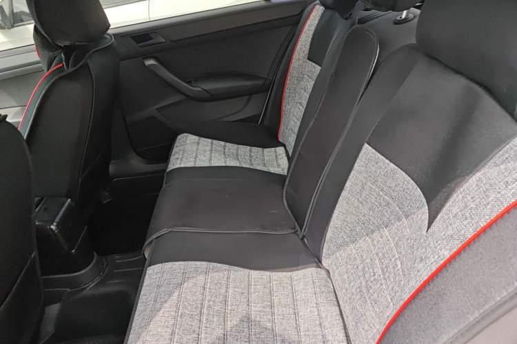 Used Volkswagen Santana 2015 1.6L Manual Fashion Edition Left Rear Seat