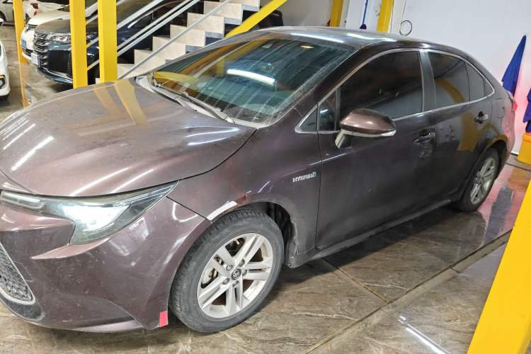 Used Toyota Levin 2019 Dual-Engine 1.8H E-CVT Luxury Edition China VI Standard
