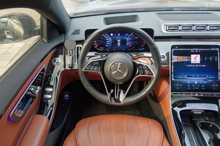 Used Mercedes-Benz S-Class 2024 S 400 L Luxury Model Steering Wheel