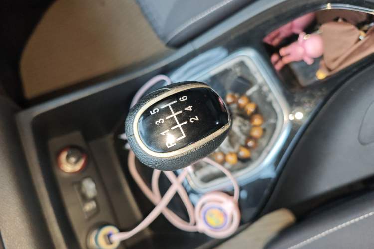 Used Baojun 730 2019 1.5T Manual Fashion Model 7-seater National V
