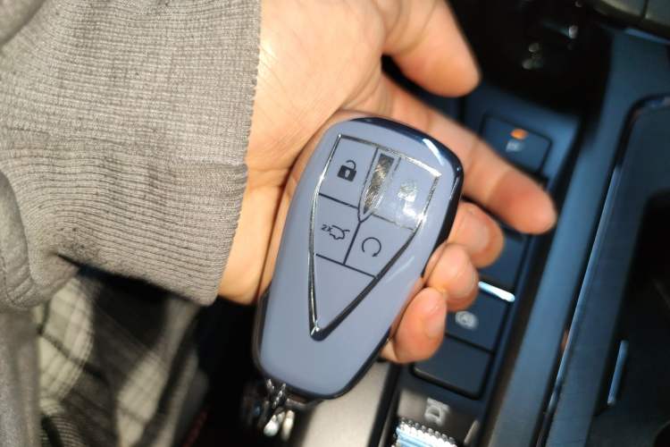 Used CHANGAN X5 PLUS 2024 1.5T DCT Pioneer Edition Vehicle Key
