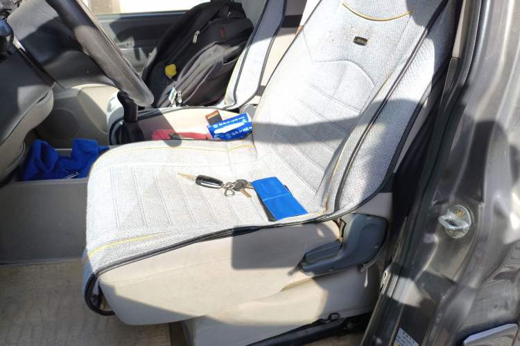 Used FORTHING Lingzhi 2016 V3 1.5L 7-Seater Comfort Model China V Standard