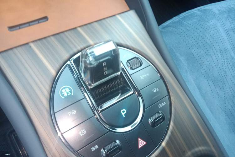 Used BYD Seal 06GT 2025 Intelligent Driving Version 605 Heatwave Edition Gear Lever