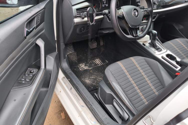 Used Volkswagen Lavida 2018 280TSI DSG Comfort Edition China V Standard Driver Seat