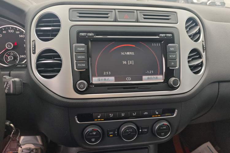 Used Volkswagen Tiguan L 2013 1.8TSI Automatic Two-Wheel Drive Luxury Model
