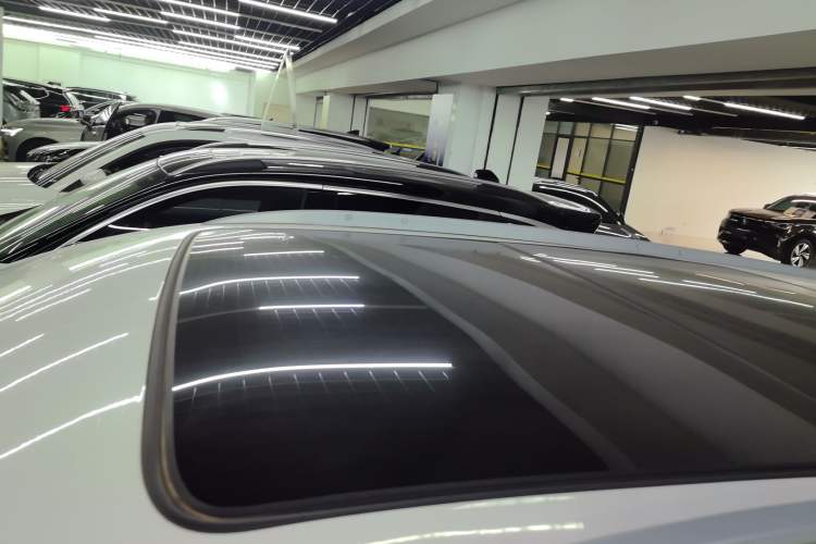 Used Cadillac XT5 2021 28T Luxury Model
