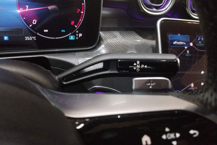 Used Mercedes-Benz C-Class 2023 Restyled C 260 L Sport Edition Gear Lever