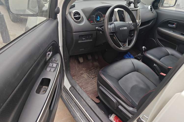 Used Haval H1 2017 Red-Label 1.5L Manual Comfort Model