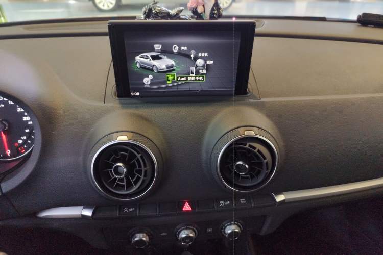 Used Audi A3 2020 Restyled Limousine 35 TFSI Ambition Version China VI Audio And AC Panel