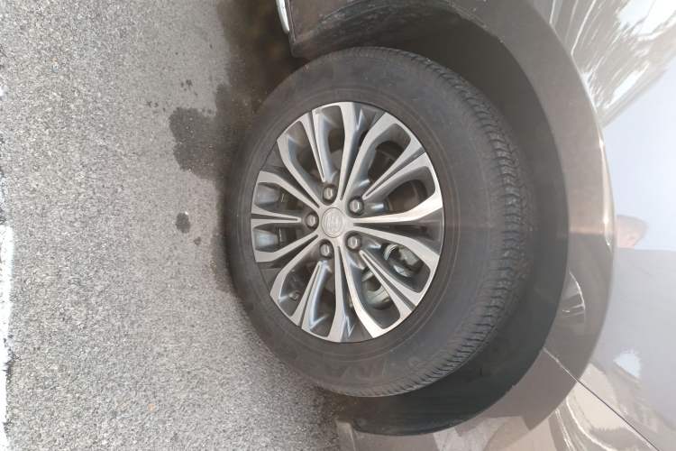 Used Buick GL8 2023 Land Executive Class Smart Enjoyment Model