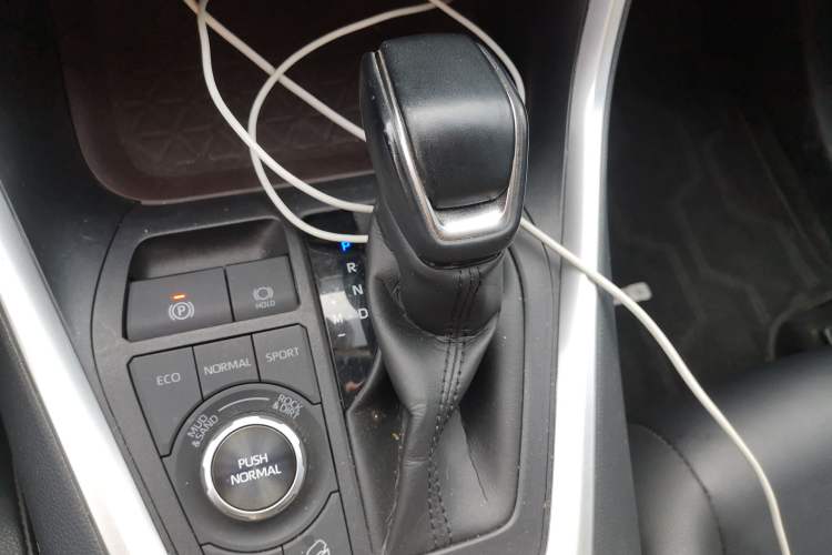 Used Toyota RAV4 2020 2.0L CVT Four-Wheel Drive Prestige Edition Gear Lever