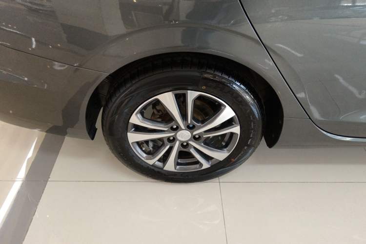 Used CHANGAN Eado 2021 PLUS Blue Whale NE 1.4T GDI DCT Prestige Model Right Rear Wheel Hub